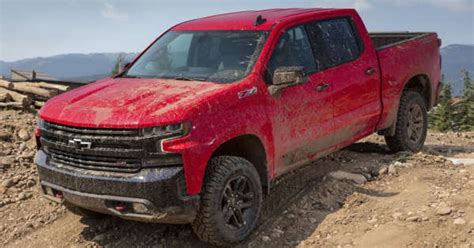 Chevrolet Silverado Trail Boss Does Just Fine On The Pavement Too
