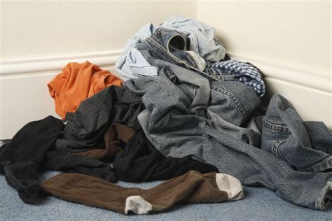 Use the minimum amount of detergent necessary to get your garments clean. How to Wash Dark Clothes to Reduce Fading