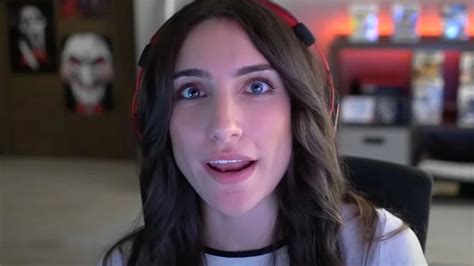 Call Of Duty Streamer Nadia Banned From Twitch For Violating Streaming