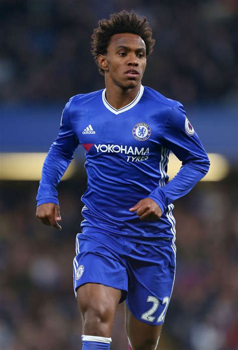 Willian started his career at corinthians, before joining shakhtar donetsk in august 2007 for a Chelsea boss Antonio Conte sends Willian a message after links to Manchester United | Football ...