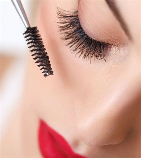 how to apply mascara perfectly like a pro without clumps how to apply mascara mascara