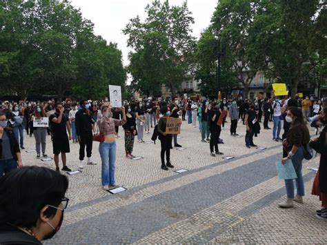 Milhares Em Protestos Contra O Racismo Em Lisboa Porto E Coimbra As Fotos Das Homenagens A