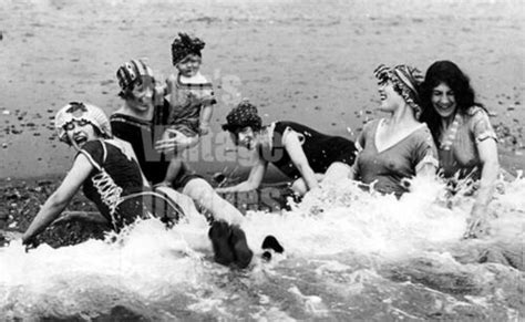 Flapper Girls Swimsuits Photo 1920s Flappers Jazz Prohibition Era