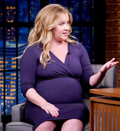 No Baby Yet Amy Schumer Bashes Birth Rumors I M Pregnant And Puking