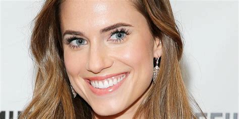 Allison Williams Before And After Makeup Selfie Is Insane