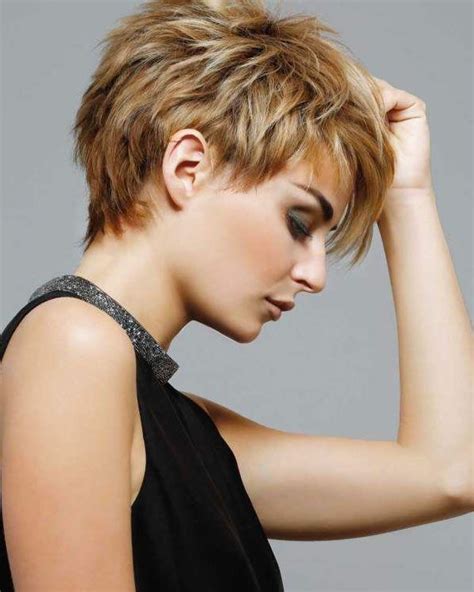 Whilst brushing is great for stimulating the production of natural oils in the scalp. 2021 Short Haircut - 25+ » Trendiem