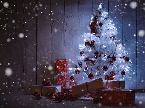 Christmas Trees Beautiful Wallpapers Wallpaper Cave