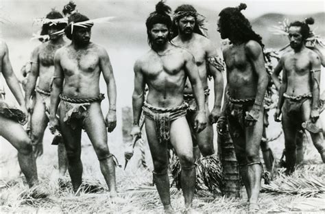 Rapa nui est un film réalisé par kevin reynolds avec esai morales, jason scott lee. Rapa Nui (1994)