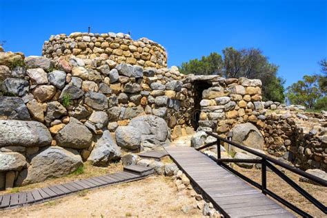 Arzachena Sardinia Italy Ruinas Arqueológicas Del Complejo Vivero La