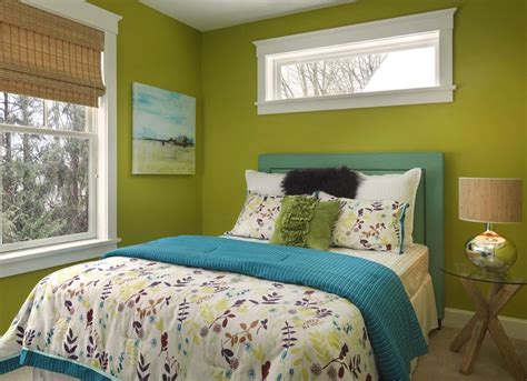 Whatever color you choose, be sure that it makes. Green Bedroom - Paint Colors for Small Spaces - 7 to Try ...