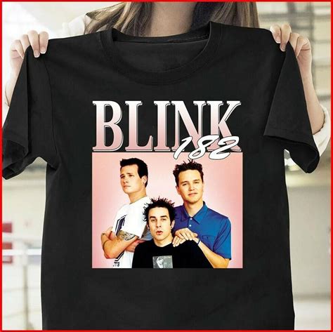 Blink 182 T Shirt Blink 182 90s Vintage Black Update 2021