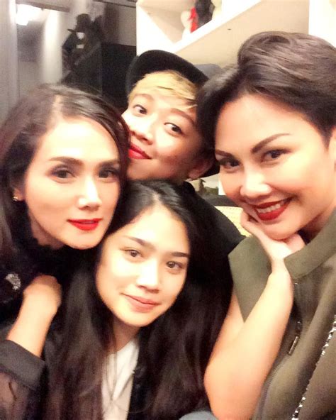 Enggak, kata tissa biani saat jadi bintang tamu tayangan okay bos trans 7, rabu (27/1). Tissa Biani Mirip Mulan Jameela - Dul Jaelani Dijodohkan ...