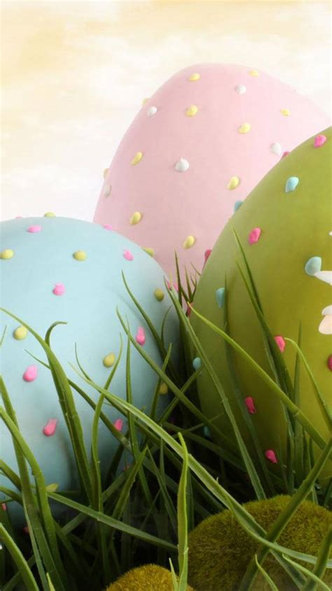 Download Cute Easter Eggs Wallpaper