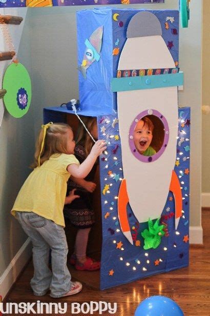 20 Best Outer Space Birthday Party Ideas For Kids Foguete De Papelão