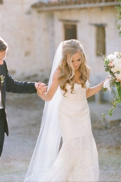 The ultimate wedding veil guide: 20 Creative and Beautiful Wedding Hairstyles for Long Hair ...