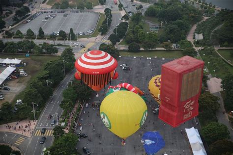Follow Now Putrajaya Hot Air Balloon Fiesta 2013