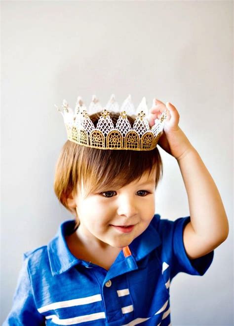 Diy Lace Crown For Your Little Prince Or Princess 30 Easy Diy Crown