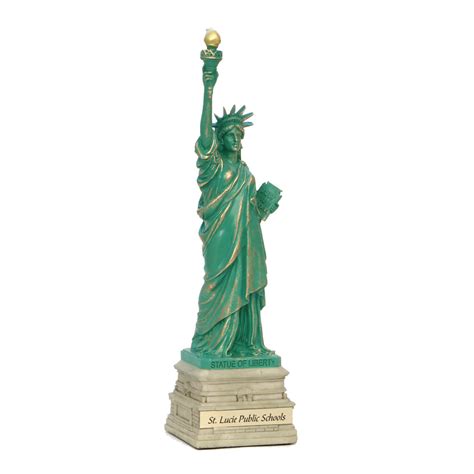 Statue Of Liberty Replicas And Nyc Centerpieces