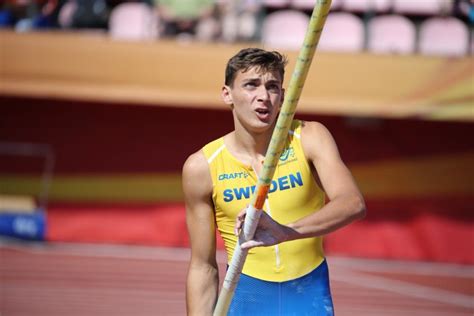 Jun 23, 2021 · armand duplantis, of sweden, competes in the men's pole vault at the world athletics indoor tour meeting, wednesday, feb. DyeStat.com - News - Briana Williams, Mondo Duplantis ...