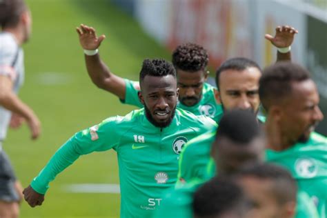 منتخب ايطاليا يدخل علي الطرف الاول في مباراه اليوم مع نظيره منتخب النمسا وذلك ضمن مباريات دور ال16 من مباريات يورو 2020 ، منتخب ايطاليا كان قد. مباراة إيطاليا ضد السعودية .. المولد ولّد الحماس وأرهق الطليان | صحيفة المواطن الإلكترونية