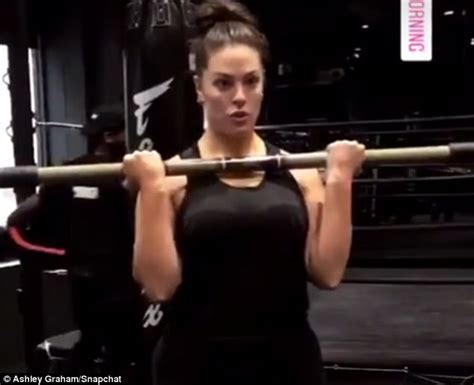 Ashley Graham Before And After Gym Snapchats Daily Mail Online