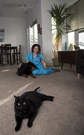 At home veterinary services provides mobile veterinary care for dog and cat owners, including exams, vaccinations, microchipping, diagnostic testing, and home pet euthanasia in seattle, renton, bellevue, redmond, kirkland, issaquah, sammamish, newcastle, kent, auburn, burien, tukwila and. Photo Mondays: Happy at Home Veterinary Care