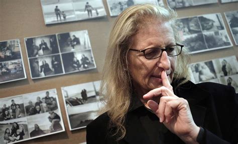Annie Leibovitz A Photographers Life Exhibition At