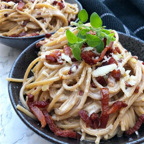 Spaghetti Carbonara Med Fl De Opskrift P Cremet Pastaret Mummum Dk