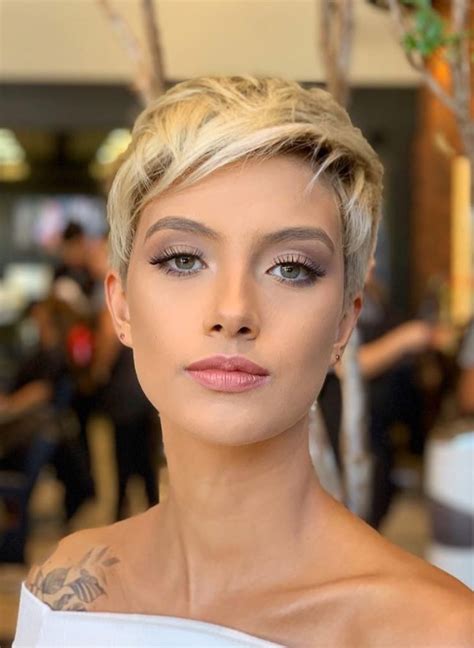 Short Pixie Haircuts Trending In Short Hair Models My Xxx Hot Girl