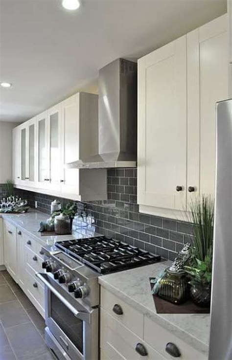 33 Luxury Grey Kitchen Backsplash Design Ideas For Your Inspiration