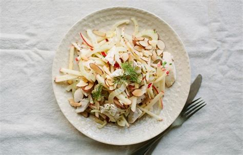 A healthy chinese chicken salad is possible and our easy recipe proves just that, with less dressing and no fried noodles in sight. 28 Chicken Salad Recipes That Aren't Drowning in Mayo ...