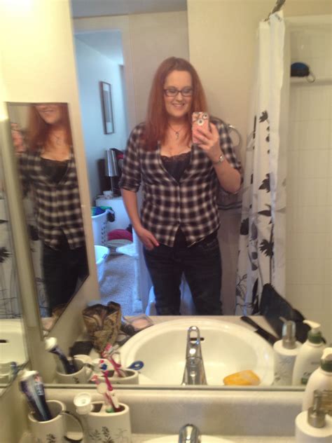 Typical Bathroom Girl Pose Girl Bathrooms Girl Poses Selfie Random Casual Selfies