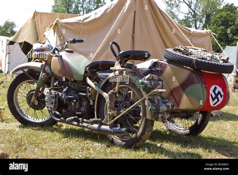 Ns Motorrad Und Beiwagen In Krieg Und Frieden Show Stockfotografie Alamy