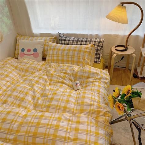 Cute Plaid Bedding Set in 2020 | Room inspo, Minimalist room, Aesthetic