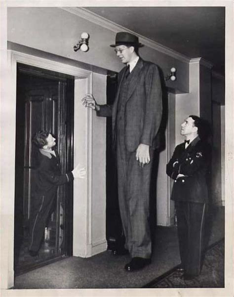 Robert Wadlow The Tallest Human To Have Ever Lived Robert Was 8 11 When He Died At The Age