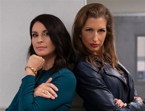 Alysia Reiner Opens Up About The Brutal Final Season Of Orange Is The New Black My Last Day On