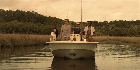 Jul 13, 2021 · chase stokes as john b and madelyn cline as sarah cameron in 'outer banks' season 2 (jackson lee davis/netflix) cast. 'Outer Banks' Season 2: Everything the Cast and Crew Have ...