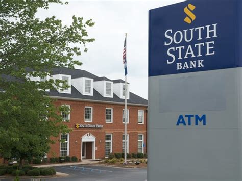 Bank Unveils New Signage To Reflect Name Change