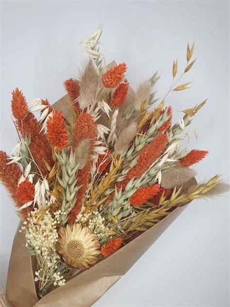 Florence and flowers are a team of floral designers who specialise in creating unique arrangements for weddings, funerals and home décor using dried and preserved flowers and foliage. Natural dried flowers orange#dried #flowers #natural # ...