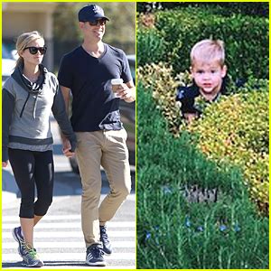 Reese Witherspoons Son Tennessee Is Growing Up So Fast Jim Toth Reese Witherspoon Tennessee