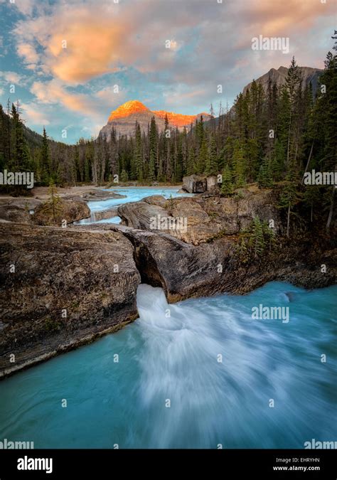 Yoho National Park Dawn Hi Res Stock Photography And Images Alamy
