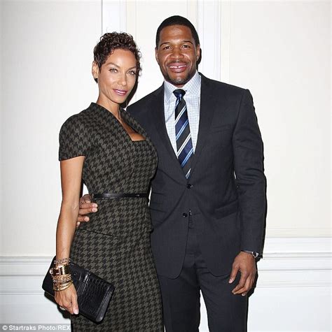 Nicole Murphy Breaks Silence On Split With Ex Fiancé Michael Strahan Daily Mail Online