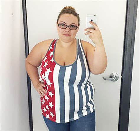 Woman Fights Body Shaming At Old Navy With Selfie Photos Opposing Views
