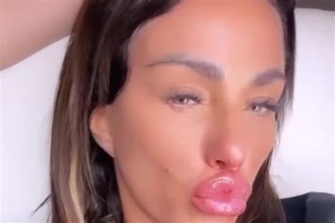 Katie Price Shows Off New Lips After Filler Injections And Says I Love