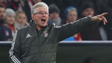 Der tabellenführer unterliegt bei eintracht frankfurt mit 1:2 (0:2). Eintracht - Bayern | Alineaciones confirmadas - Sports Illustrated