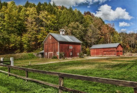 Red Barn Farm Photograph By Cathy Kovarik Fine Art America