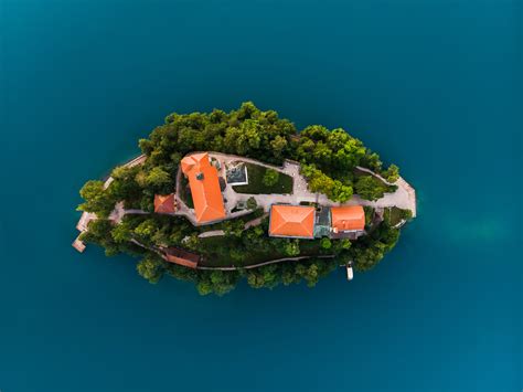 Aerial Photography Of An Island · Free Stock Photo