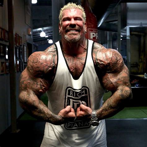 Рич Пиана Rich Piana Происшествие на выставке The FitExpo Los Angeles фотографии