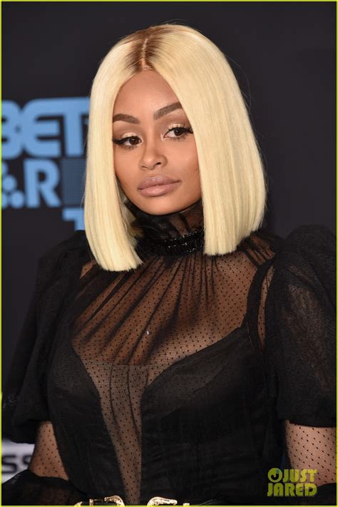 Photo Blac Chyna Shows Off Her Legs At Bet Awards 201701 Photo