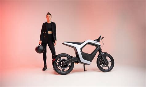 Novus An Electric Motorcycle With Power Range And Performance